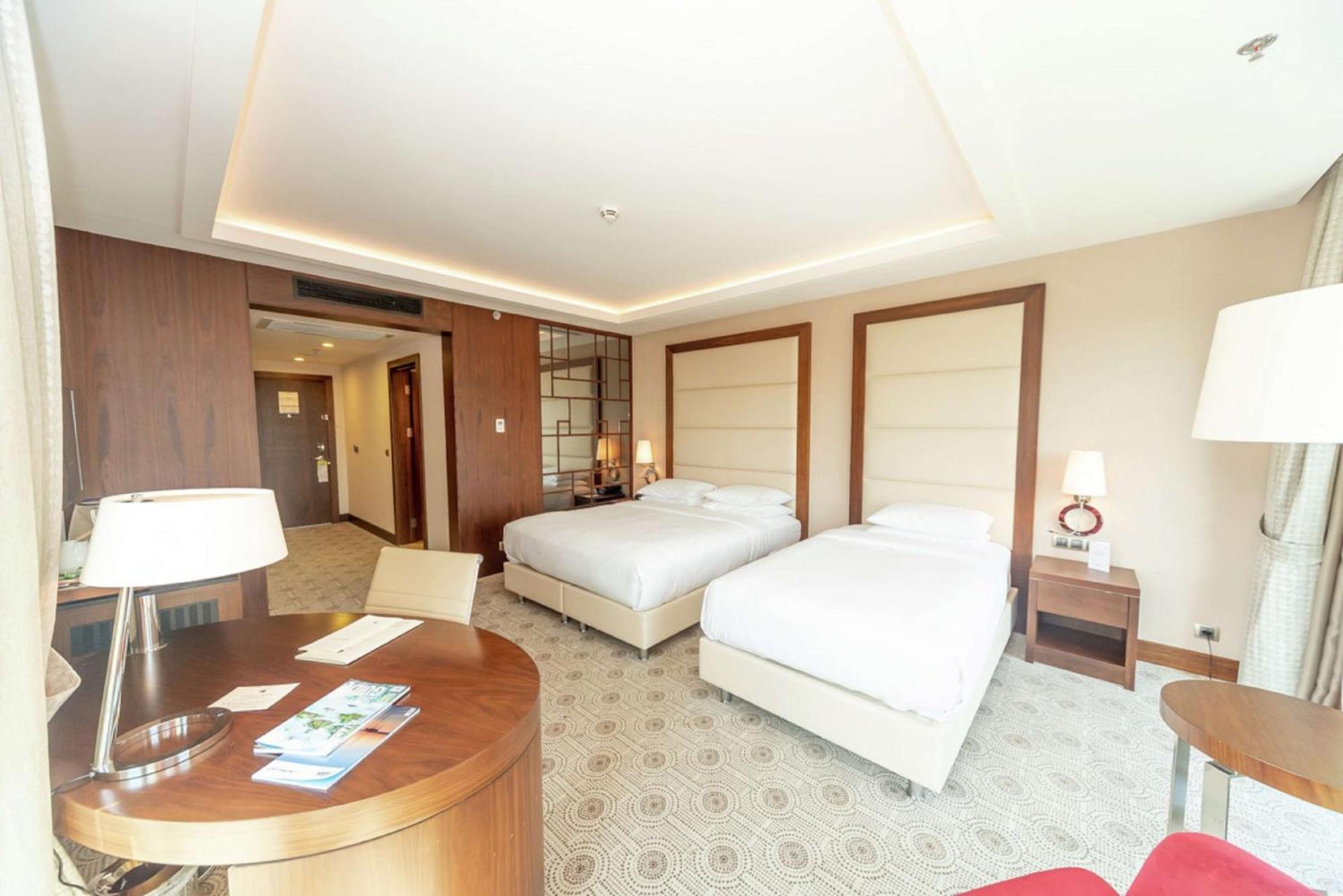 Doubletree By Hilton Istanbul Topkapi Exteriér fotografie